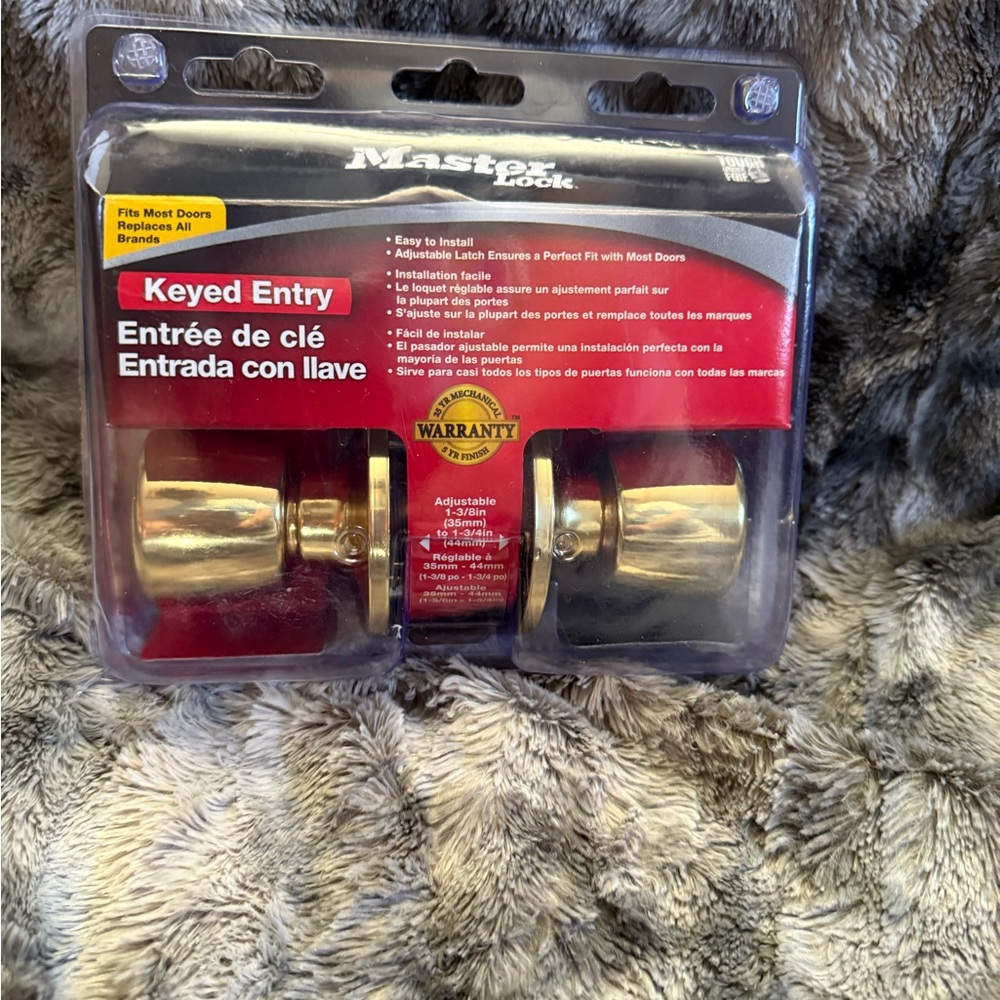 Master Lock Gold Door Knob Set